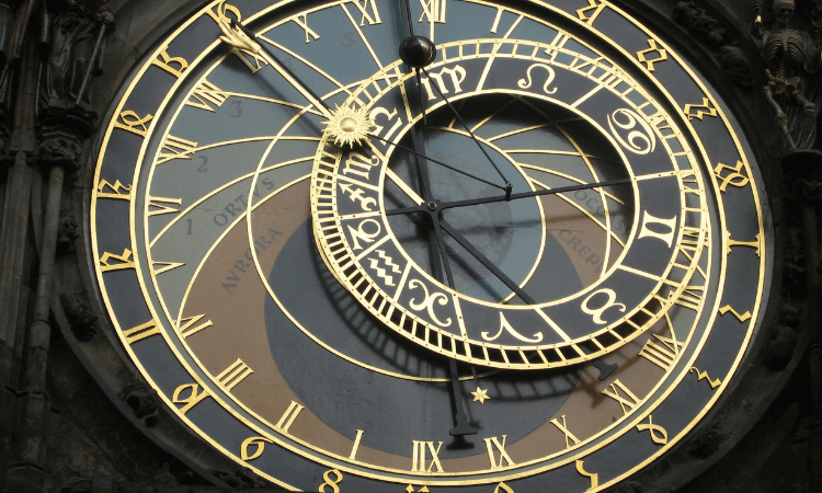 ساعت نجومی چه کاربردهای دارد